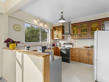 Family Home, Huge Potential