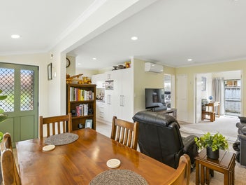 Secure and Sunny - Affordable - Prime Location