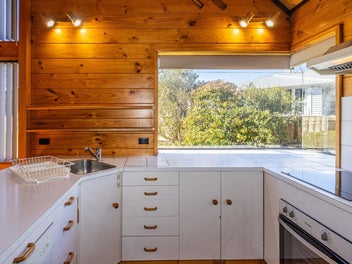 Moore mountain retreat