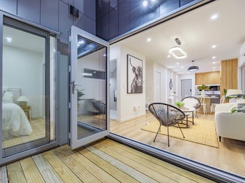 Unbeatable lifestyle - Move-In Ready!