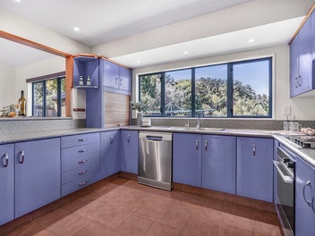 Western Heights Family Home