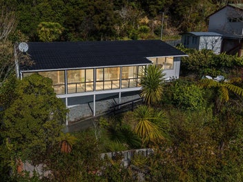 Freshly Renovated, Ready to Move In.