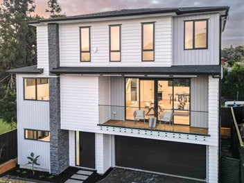 Contemporary Family Living in Westlake School Zone