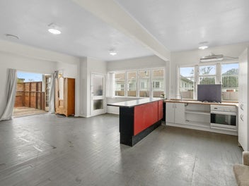 GREAT SPACE - BIG POTENTIAL