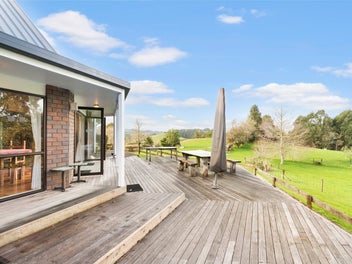 Park-Like Paradise On 15 Acres