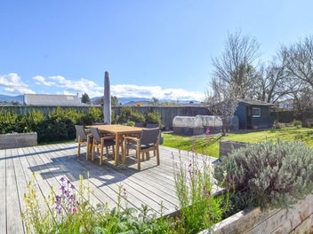 Light, Bright & Beautiful