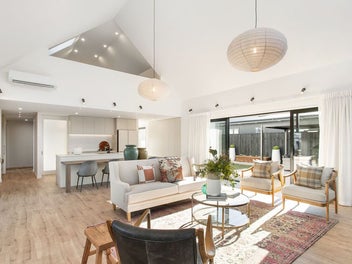 Masterful Contemporary Architecture-One of a Kind