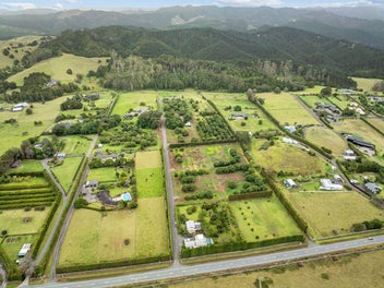 Green Oasis with Coastal Convenience!