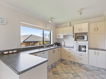 BRICK, EASY CARE, LOCATION