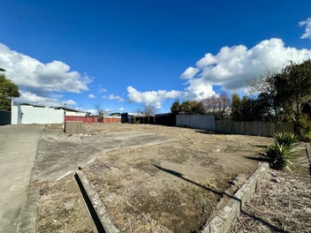 GREAT DEVELOPMENT OPPORTUNITY