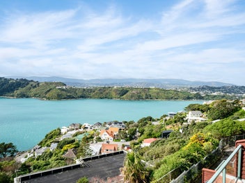 HUGE SPACE, STUNNING VIEWS & STRESS FREE