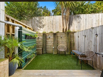 Best Value In The Market - Garage Parking