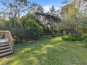 SINGLE LEVEL, DOWNSIZE, MOVE IN NOW!