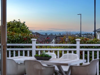 Sitting pretty, distinctive, space and views
