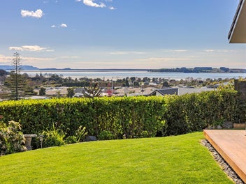 Extraordinary Living – Awe Inspiring Views
