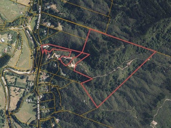 OVER 20HA OF PRIVATE BARE LAND