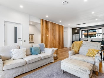 Freehold | Private Lift | Low Maintenance