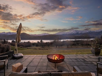 A Home for Entertaining, A Backdrop Beyond Compare