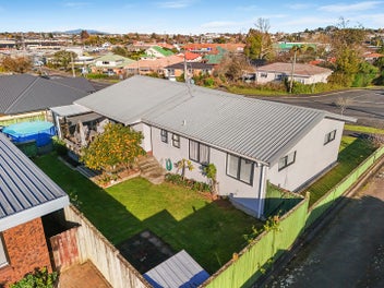 Family Home In Aberdeen Zone