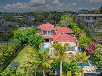 Remuera Family Estate - 1740sqm Land