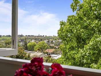 Remuera Family Estate - 1740sqm Land