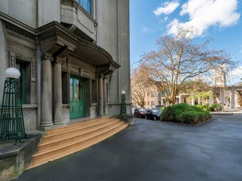 Abundance of character at Corner Courtville’