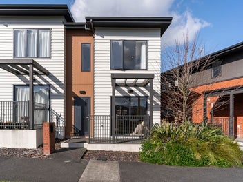 Modern Living in the Heart of Manukau