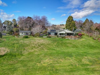 Location, lifestyle and river views