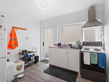 New price - motivated vendors!