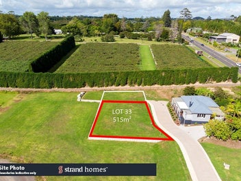 Modern Living, Prime location!