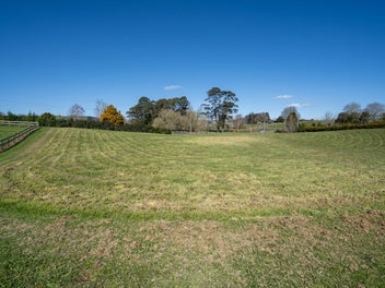 Lifestyle section - Price reduced!