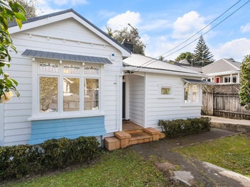Auction Forthcoming – An Unmissable Opportunity