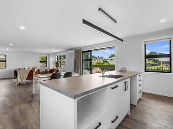 Stunning New Build – Cracking Price