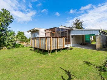 Do-up Opportunity on 1109sqm, Endless Potential!