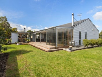 Lifestyle and Income Plus Dual Living
