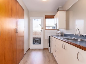 Entry-Level Unit in Top Location!