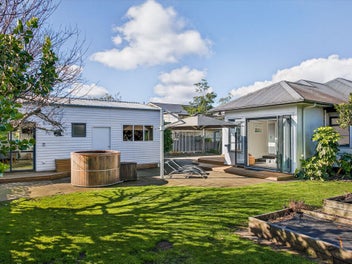 Versatile Living with Income Potential