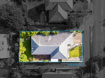 Freehold 665sqm Brick Home in Macleans Zone