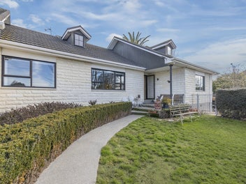 Price Adjustment - Motivated Vendors Ready to Move