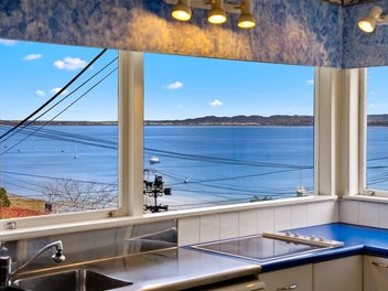 Unlock the Potential Classic 1970s Coastal Charm!