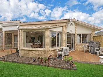 Easy Living at Castle Heights