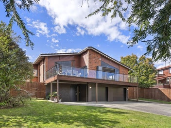 WARM, WELCOMING & WONDERFULLY DESIGNED