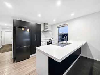 Affordable Brick Beauty on Quartz! - Final week