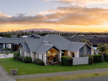 Where luxury meets landscape in St kilda!