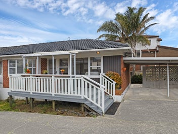 Fully Renovated Brick & Tile Beauty