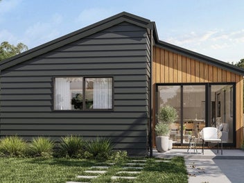 Stylish New Home - Coastal Living Awaits!