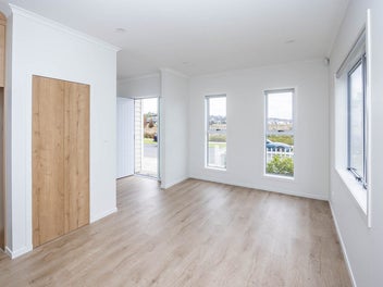 Top Location and Two Master Bedrooms
