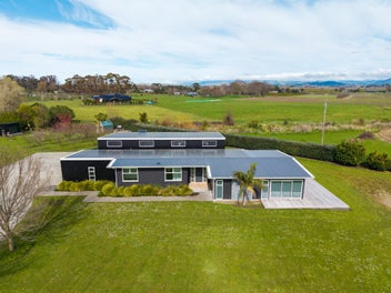 Shed, Space & Style in Makauri
