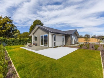 Modern Comfort, Central Convenience