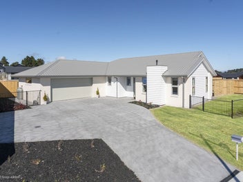 Image 1 of 20